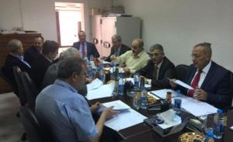 المجلس الصحي الفلسطيني يبحث سبل تطوير الخدمة الطبية