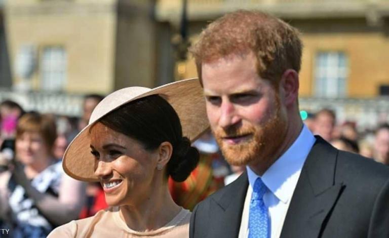 1-1051373