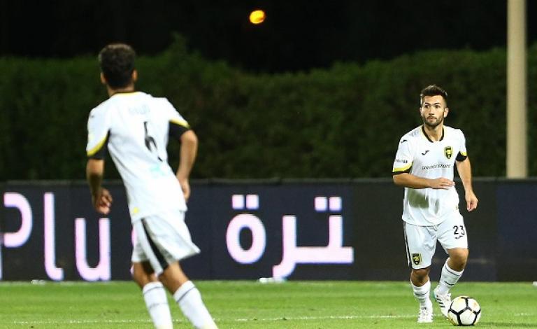 جماهير اتحاد جدة تشعر بالقلق قبل خوض كلاسيكو الهلال