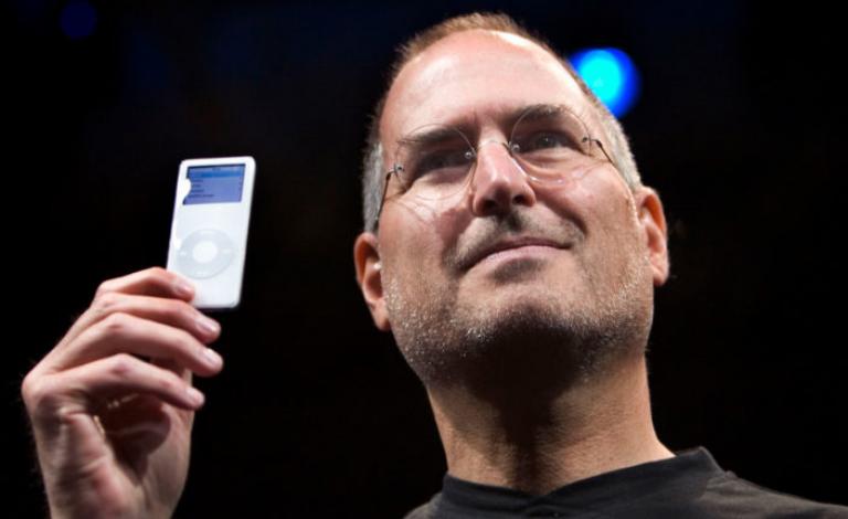 104614743-GettyImages-524048206-steve-jobs-ipod-nano-750x430