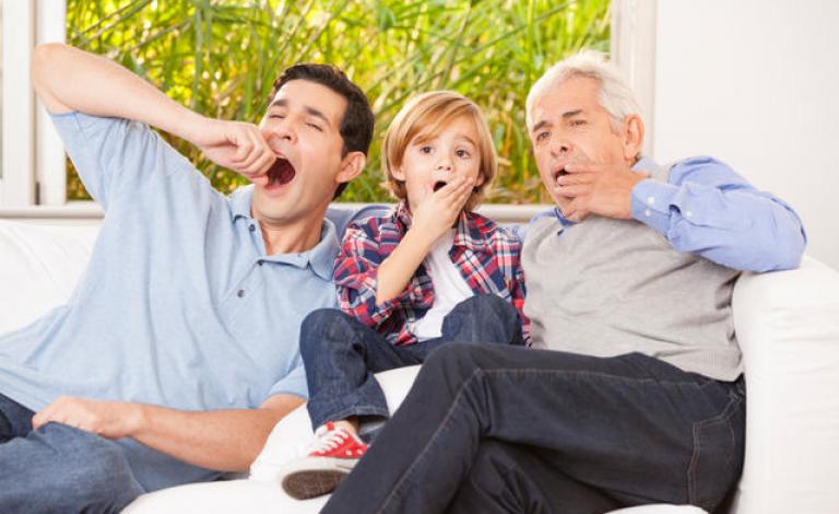 العلم يفسر "عدوى التثاؤب"