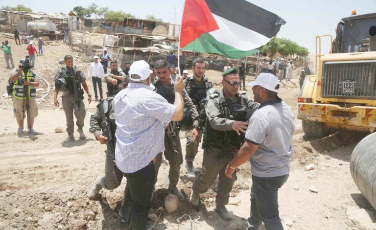 الخان الأحمر