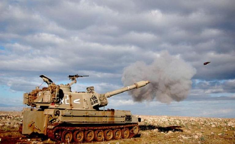 640px-Cannon_fire_-_M109_self-propelled_howitzer