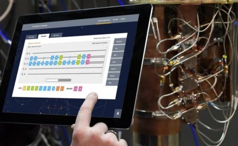 كمبيوتر IBM الجديد أسرع من الكمبيوترات العادية