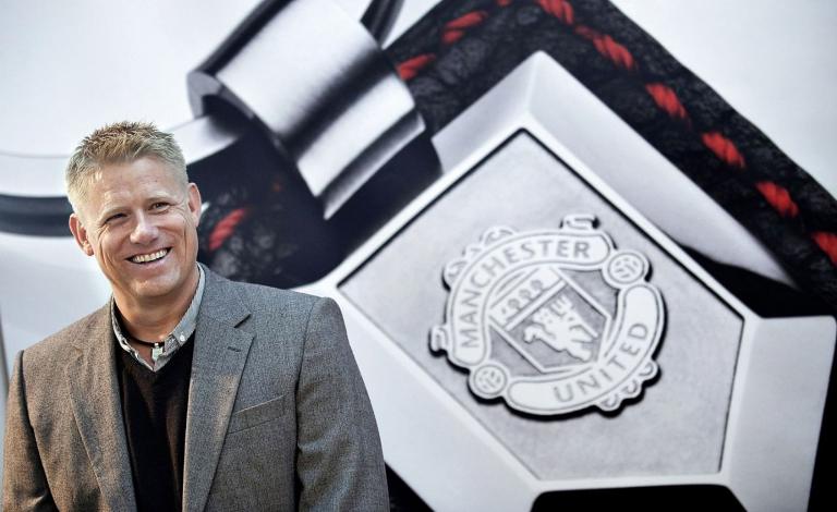 شمايكل يقلل من أرسنال ويمدح مانشستر سيتي