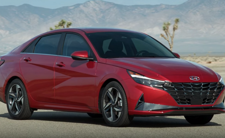 من هوليوود.. هيونداي تكشف عن Elantra الجديدة كليا