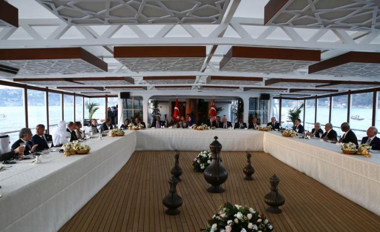 القمة الإسلامية في إسطنبول