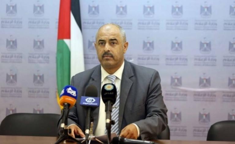 نقابة الموظفين: نطالب البنوك بوقف الخصومات من رواتب العسكريين