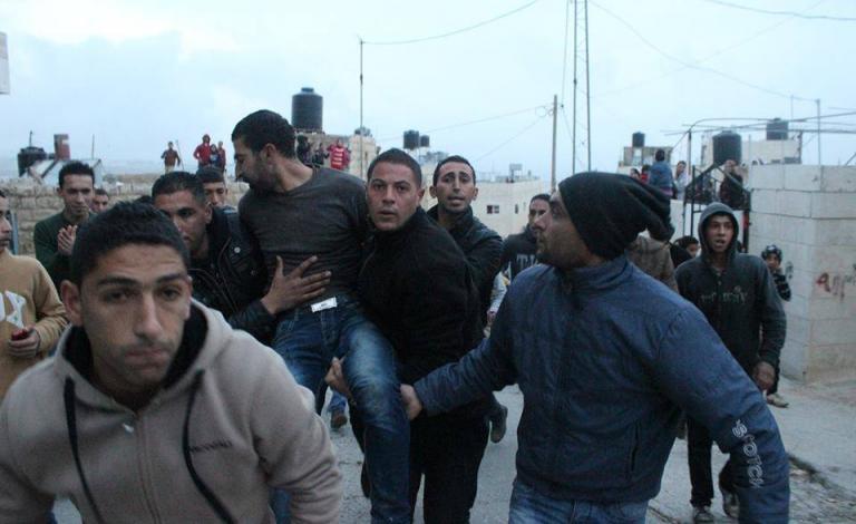 الاحتلال يصيب 3 شبان في مواجهات ببلدة تقوع