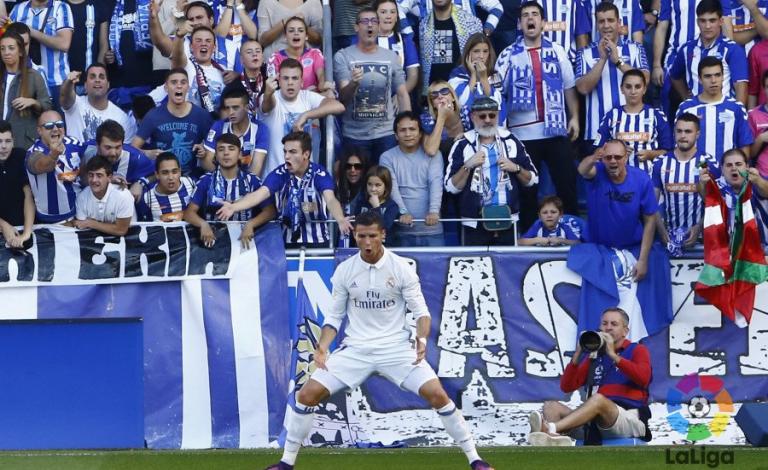 رونالدو يقود ريال مدريد لفوز ثمين ضد ألافيس