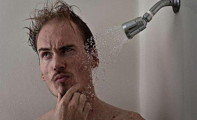 لماذا نفكر بشكل أفضل خلال الاستحمام؟