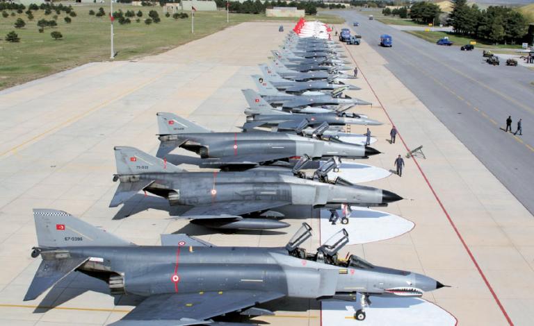 f4_and_f16_by_burakgunes-d57i1cd