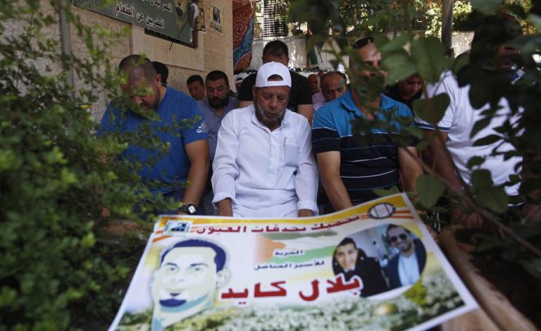 اعتصام بالقدس اسنادا للأسرى المضربين عن الطعام
