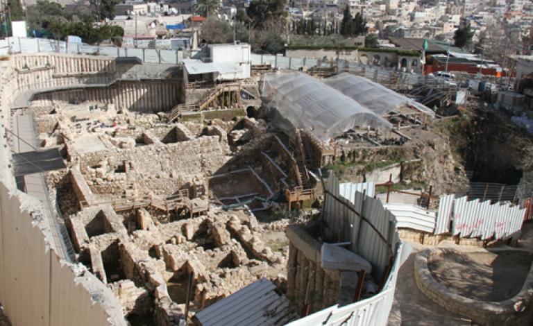 وقعت انهيارات أرضية في 