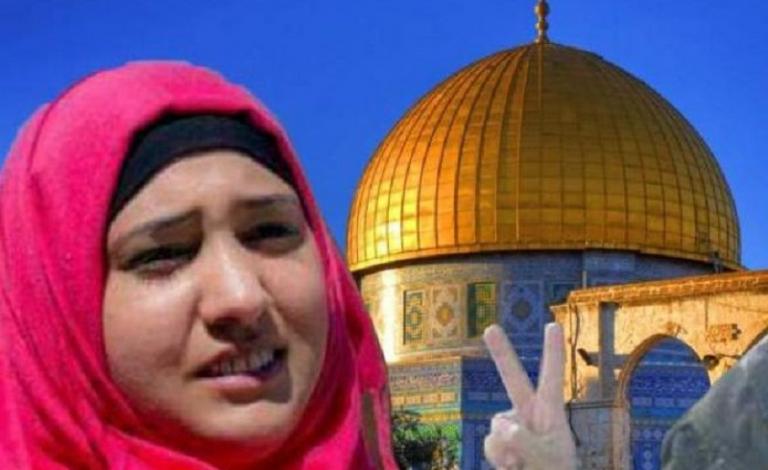 الأسيرة الصحفية سماح دويك