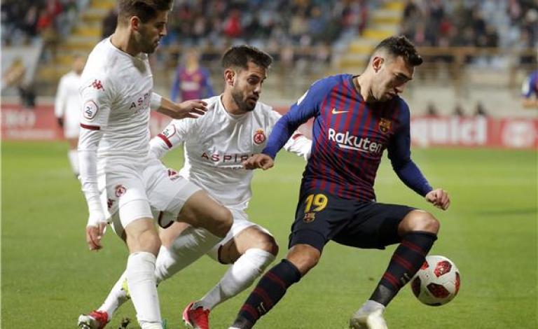 برشلونة يجمد الحدادي