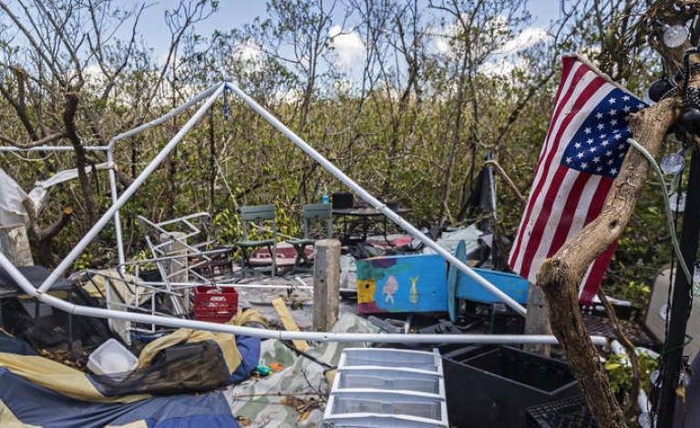 أعاصير الولايات المتحدة تمطر ذهبا على الشركات