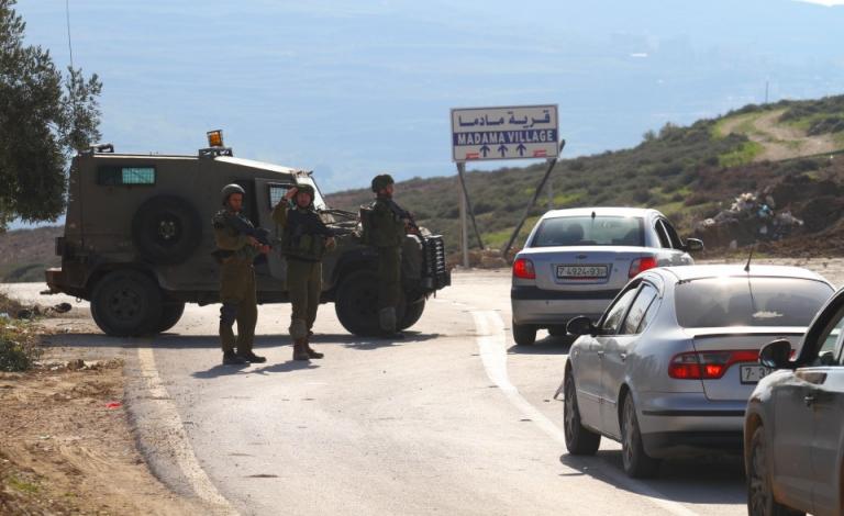 الاحتلال يطبق سياسة العقاب الجماعي على الفلسطينيين بالضفة