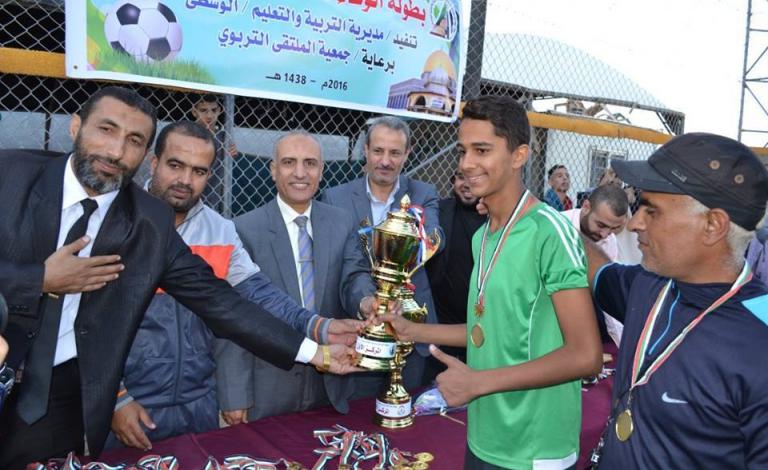 تعليم الوسطى تختتم بطولة القدس الكروية