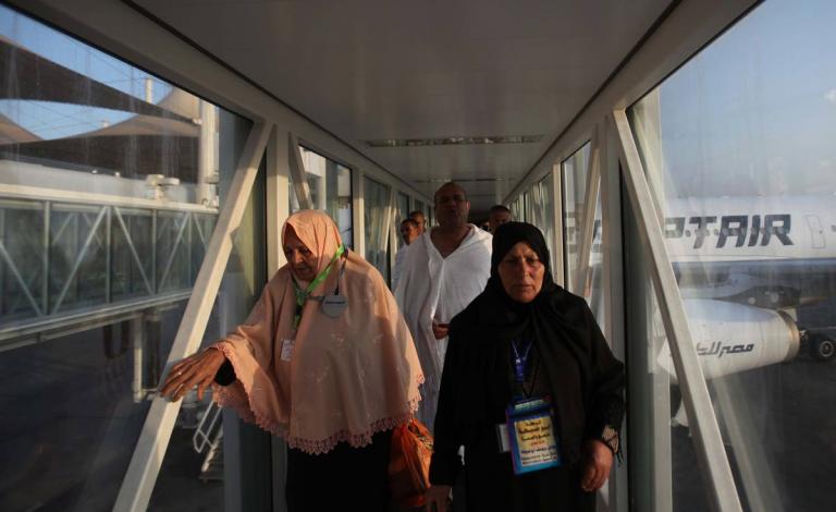  وصول الدفعة الأولى من حجاج قطاع غزة لمطار جدة