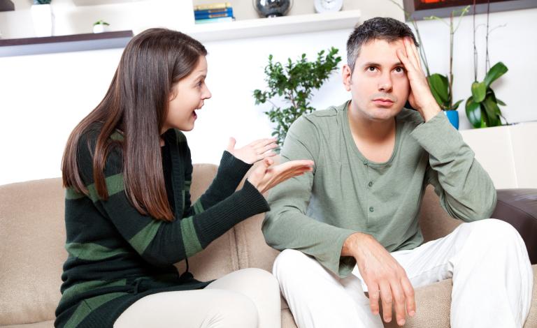 كيف أتعامل مع زوجي غير المسؤول مادياً؟