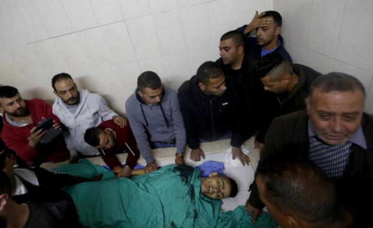 استشهاد طفل في مخيم الجلزون