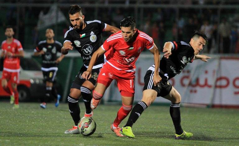 شباب الخليل يحل ضيفًا على أهلي الخليل في قمة مؤجلة