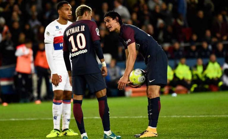 سان جيرمان يحقق في أزمة نيمار وكافاني