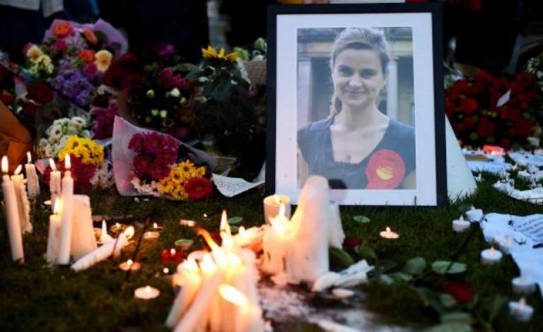 النائبة البريطانية جو كوكس