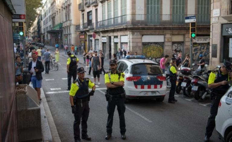 إسبانيا تطارد منفذ هجوم برشلونة وتحبط هجوما آخر