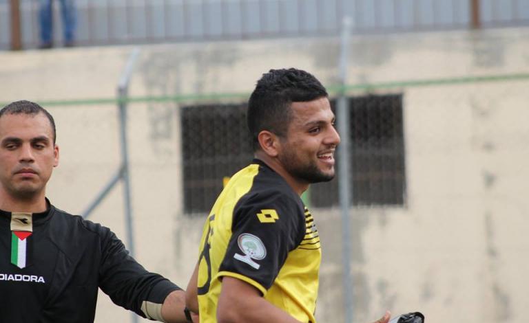 نجم خط وسط شباب يطا سعيد ذياب