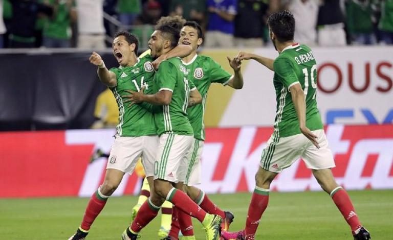 احتفال المكسيك بهدف التعادل في شباك فنزويلا