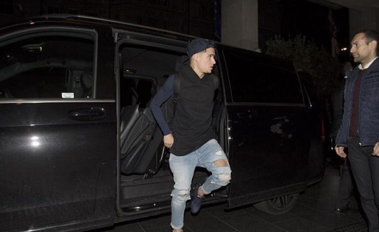 كوتينيو يطير إلى برشلونة الليلة