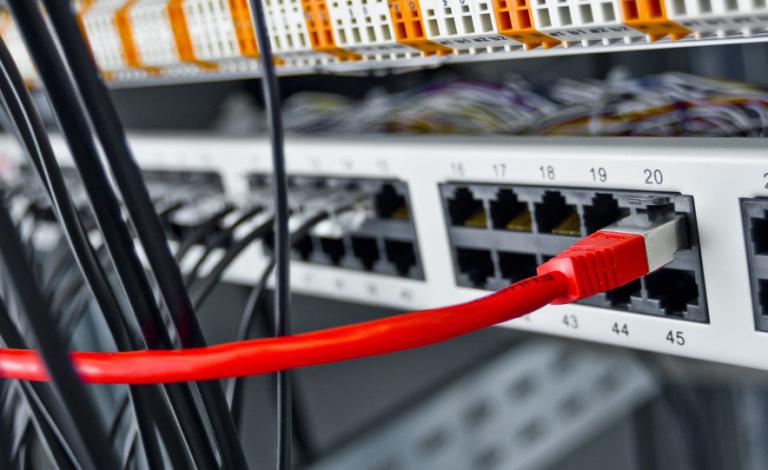 كوابل إنترنت