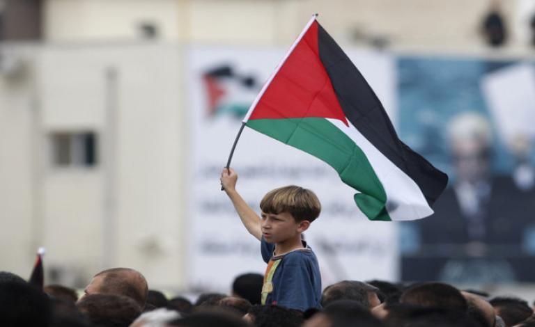 الإحصاء: المجتمع الفلسطيني فتي و4.5% من السكان مسنون