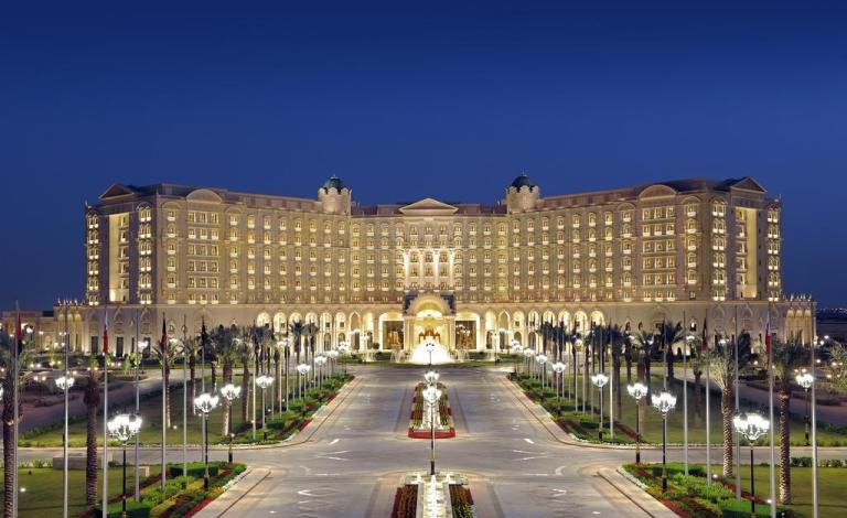 صورة خبر السعودية تفرج عن 23 من الأمراء ورجال الأعمال المحتجزين