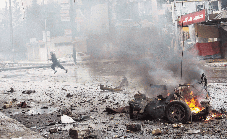 كتائب حلب تهدد بإنهاء الهدنة بعد غارات دامية