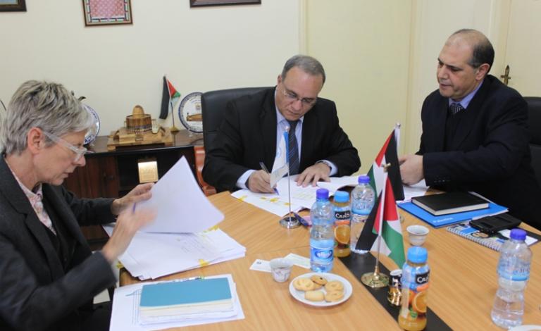 وزير الشؤون الاجتماعية