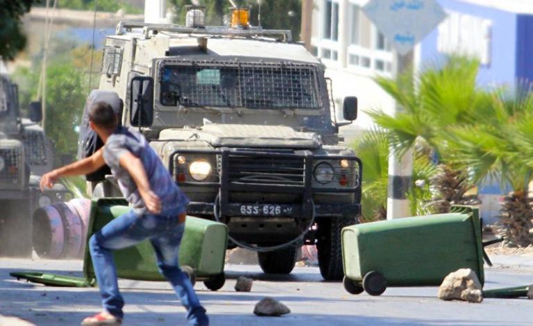 إصابتان بالرصاص الحي خلال مواجهات في الخليل