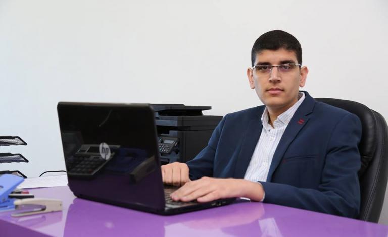 المدقق اللغوي نائل المصري