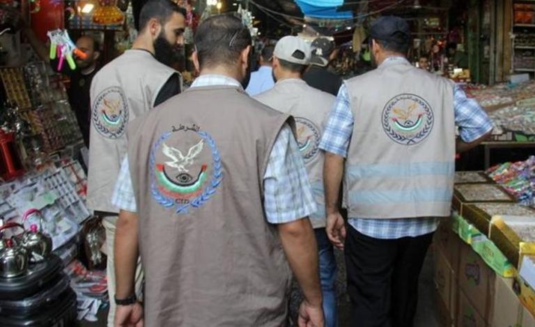 مباحث التموين بخان يونس تضبط طني "فواكه فاسدة"