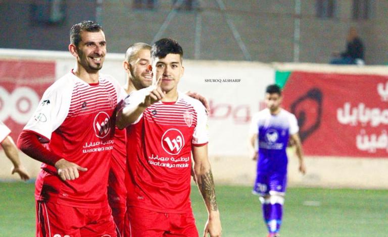 وصول البطاقة الدولية لنجم أهلي الخليل