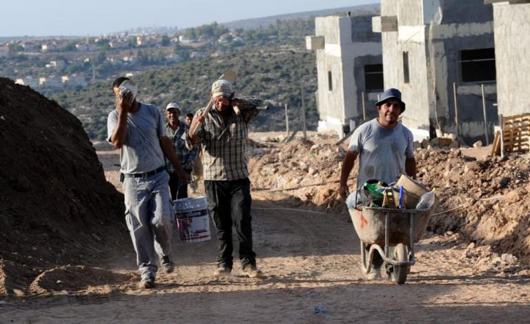 عمال فلسطينيين في "إسرائيل"