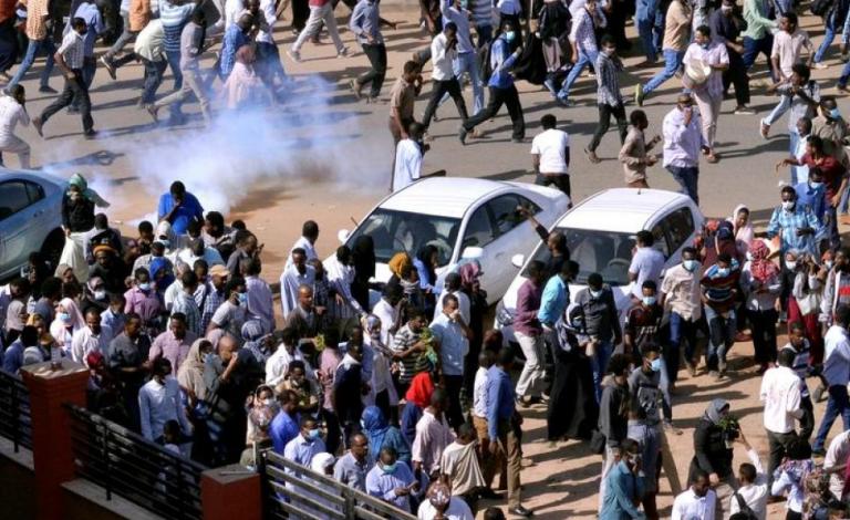 مسيرة احتجاج في الخرطوم تطالب باستقالة البشير