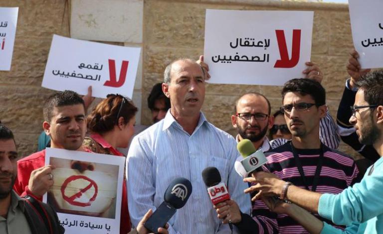 الصحفي عمر نزال