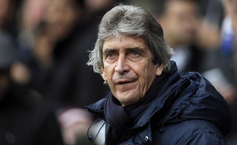 المدير الفني التشيلي لنادي مانشستر سيتي مانويل بيليجريني