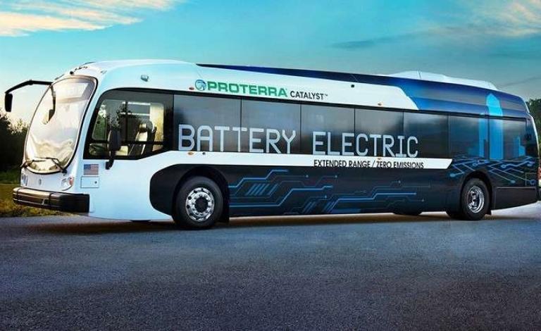 حافلة كهربائية تحطم رقما قياسيا عالميا