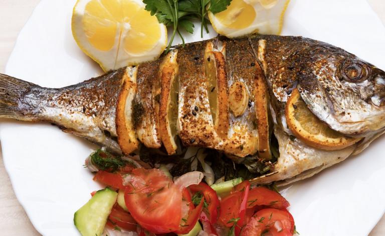 هل من الصحي أكل السمك كل يوم؟