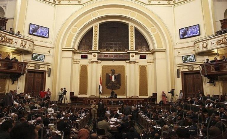 مصر تقر قانونا يحد من الهجرة غير الشرعية إلى أوروبا