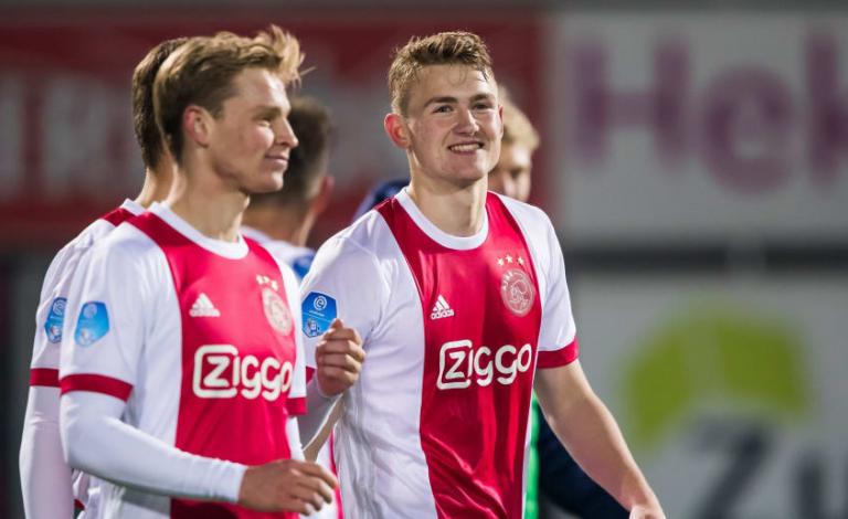 dutch-eredivisie-pec-zwolle-v-ajax-5b2babbf73f36c5218000001
